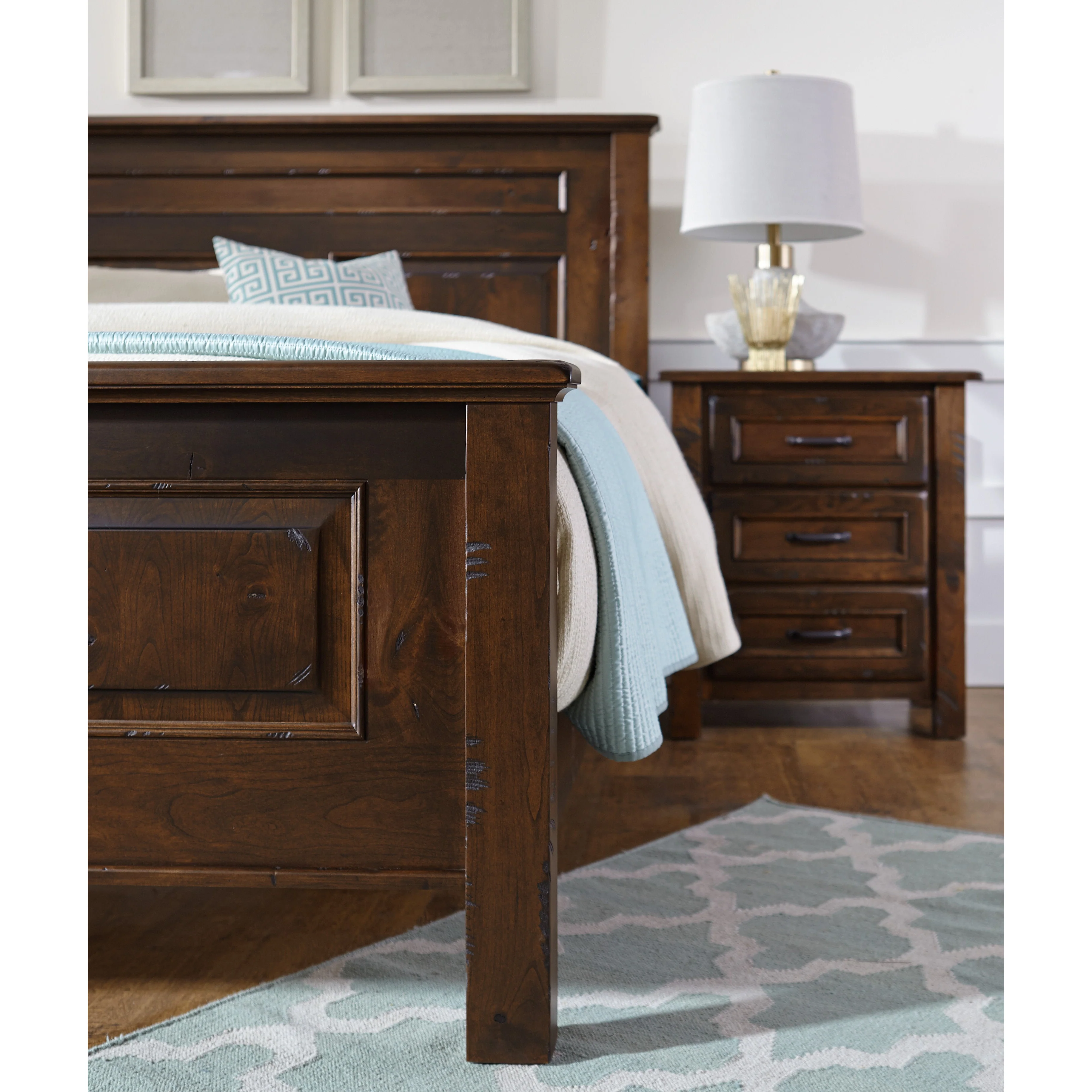 QW Amish Belwright Bed - Image 3