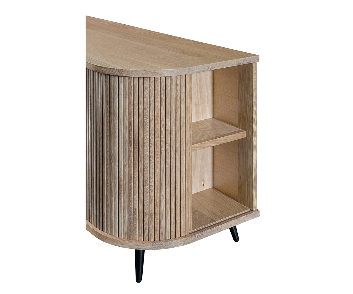 QW Amish Blakely TV Stand - Image 3