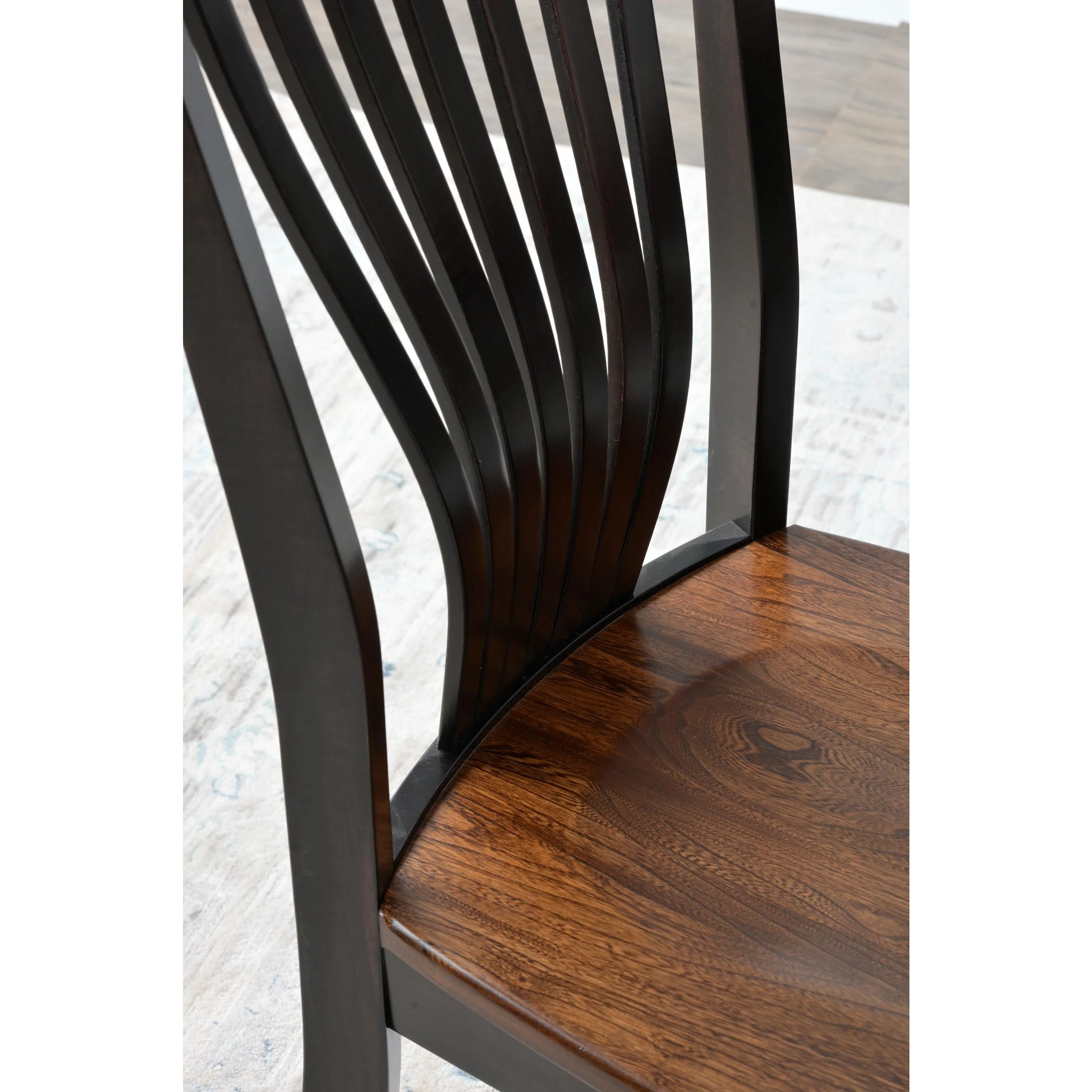 QW Amish Charlestown Fan-Back Side Chair - Image 3