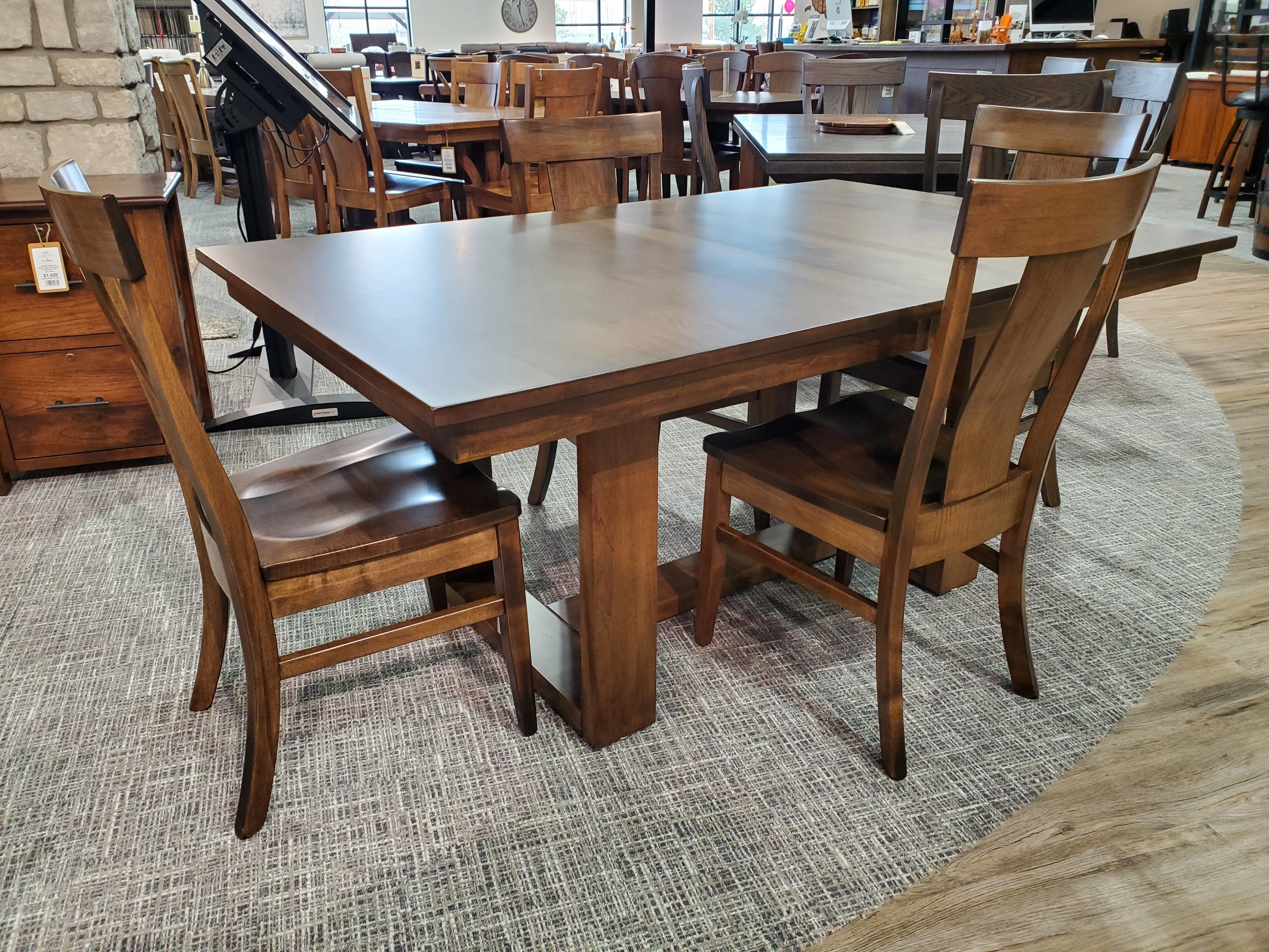 QW Amish Clark Table - Image 4