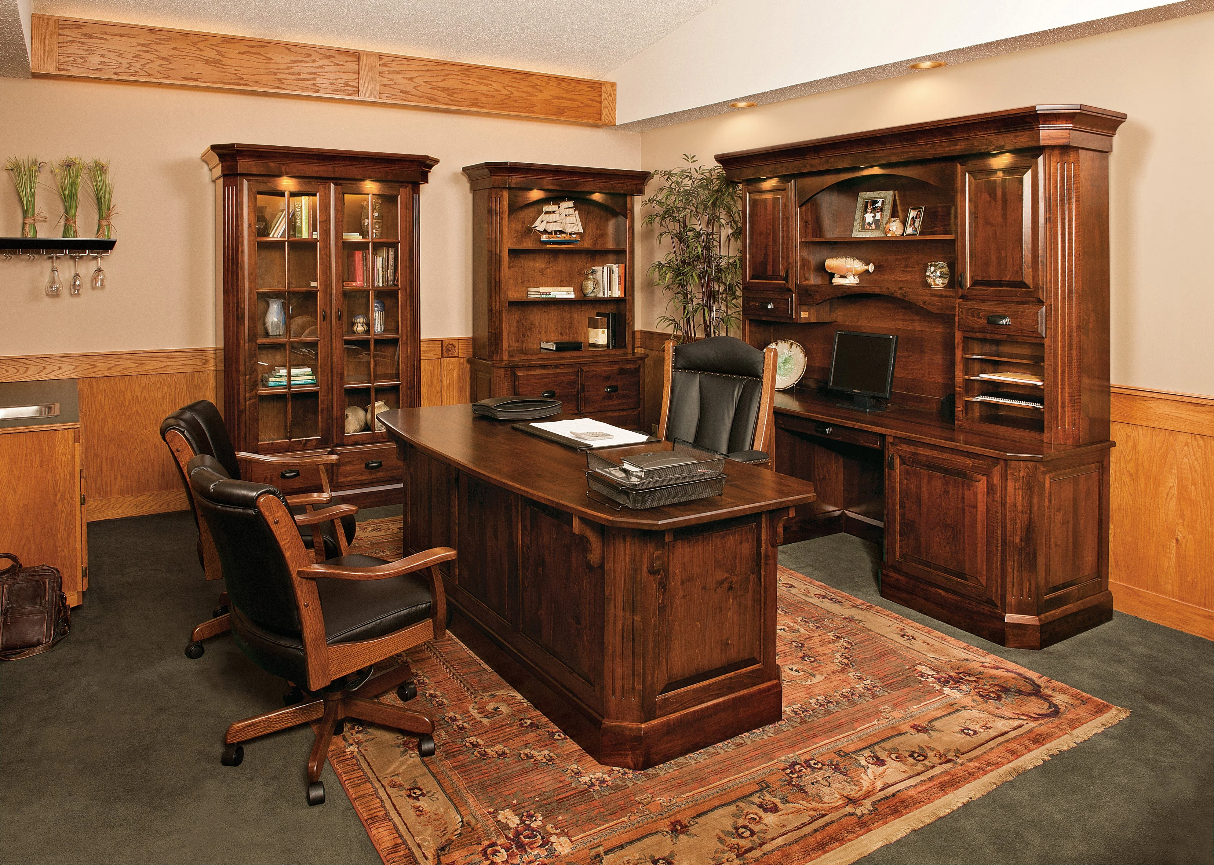QW Amish Classic Saturn Executive Desk - Image 2