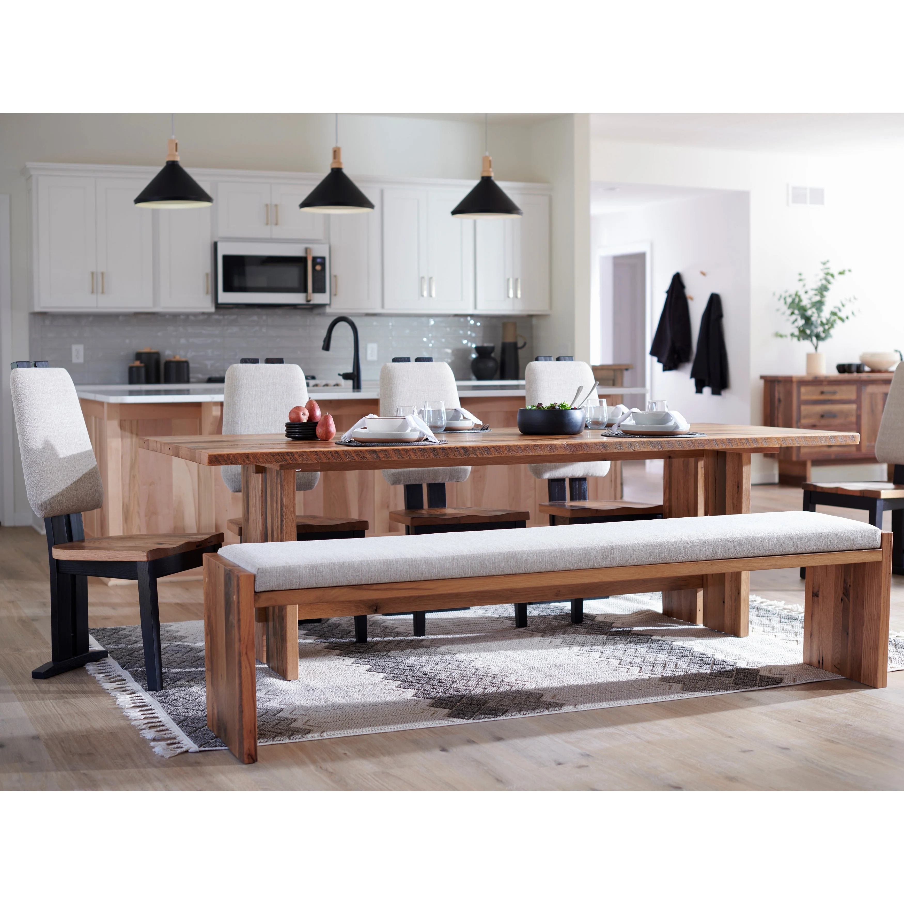QW Amish Eden Reclaimed Barnwood Table - Image 3