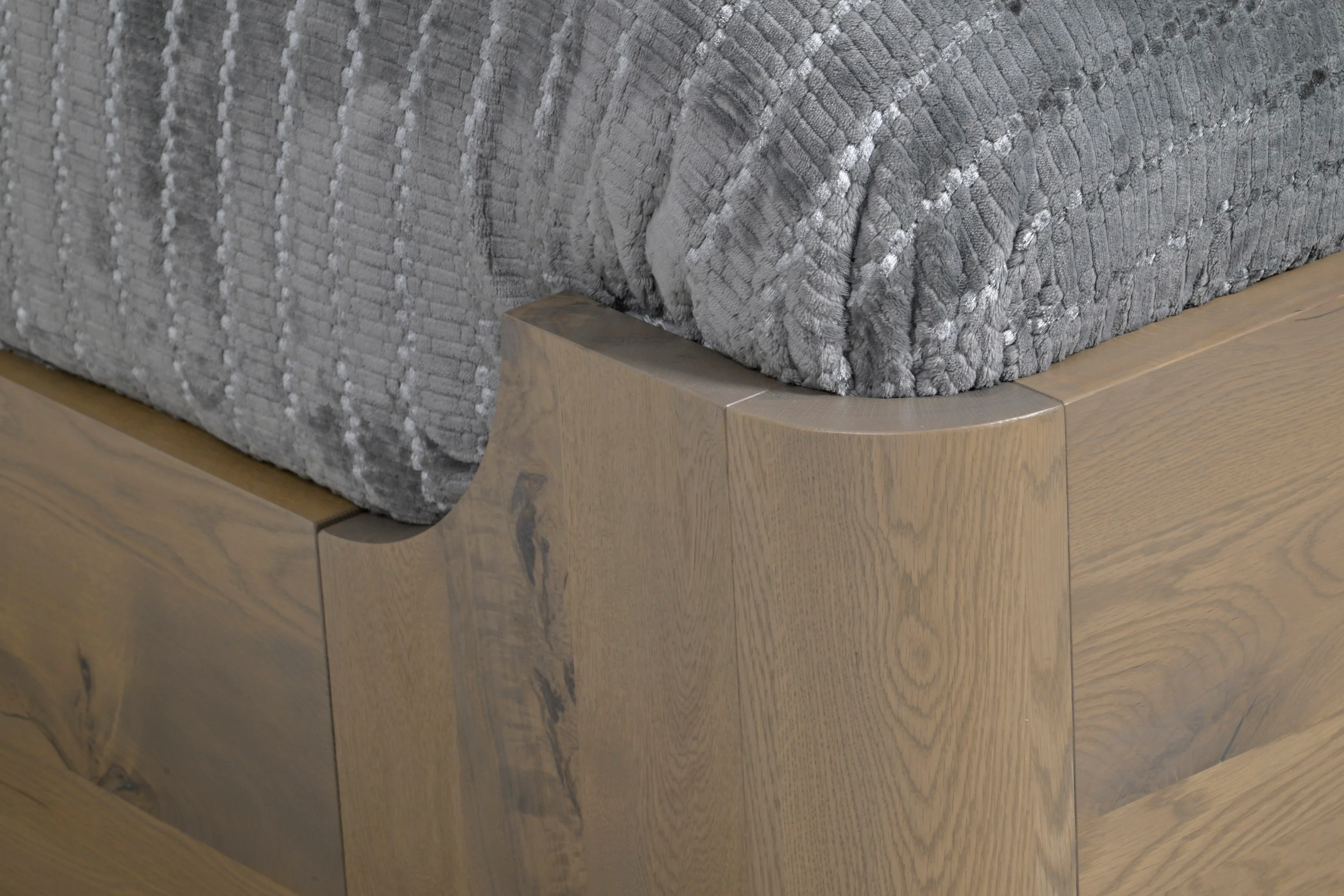 QW Amish Fjord Bed - Image 3