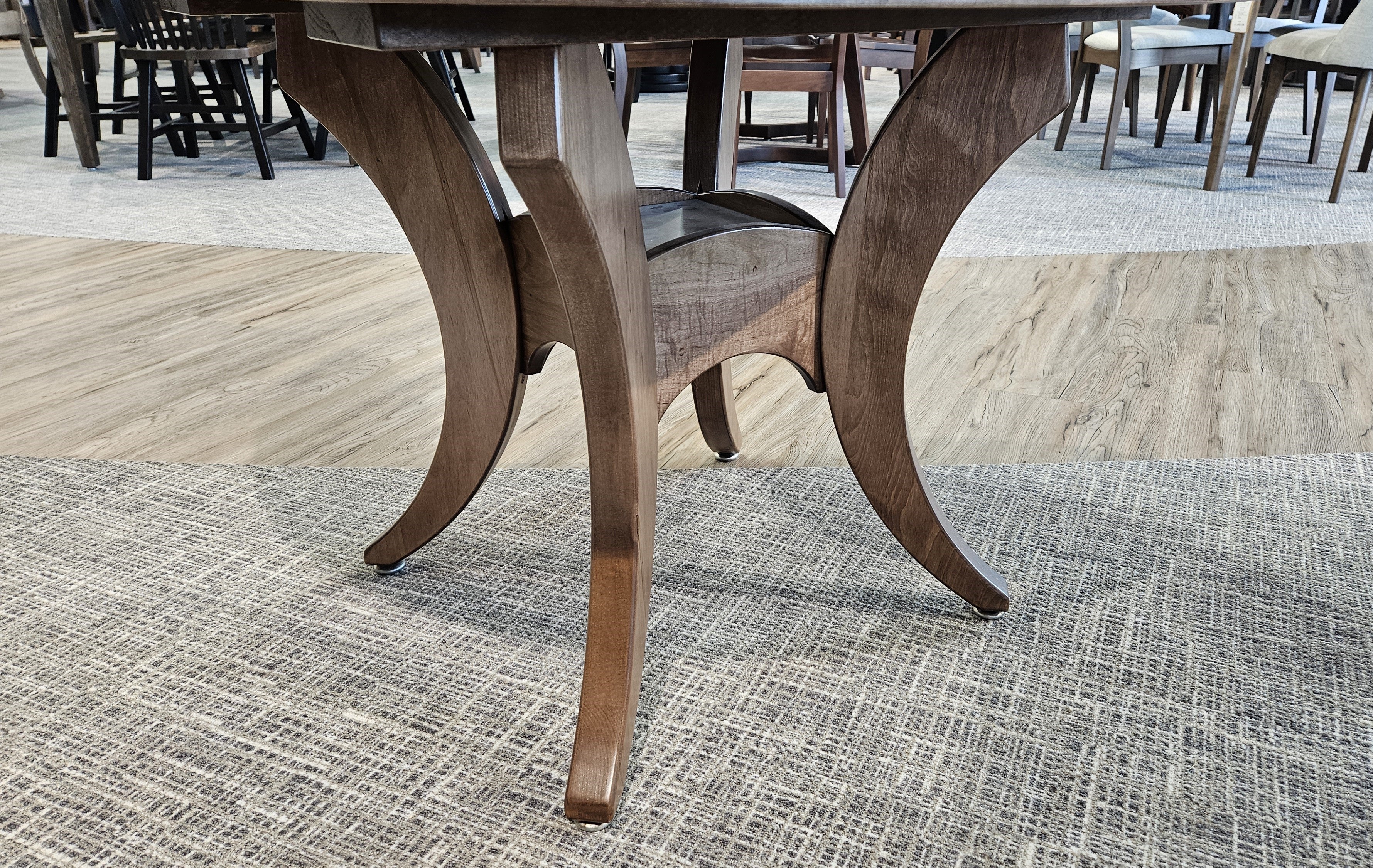 QW Amish Galveston Round Table - Image 3