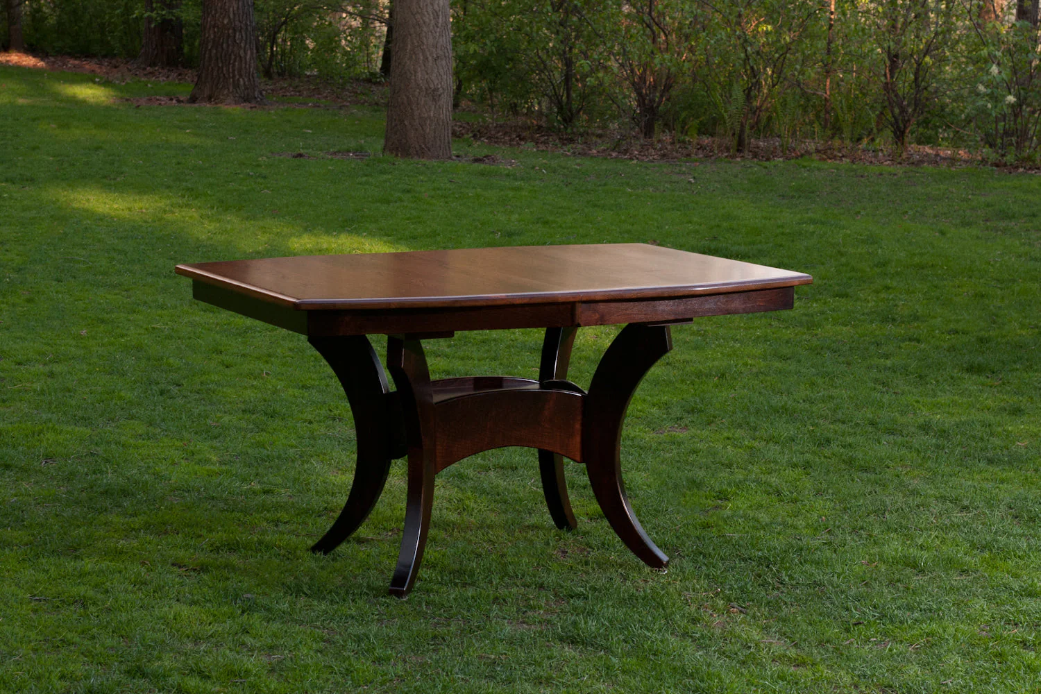 QW Amish Galveston Single Pedestal Table - Image 3