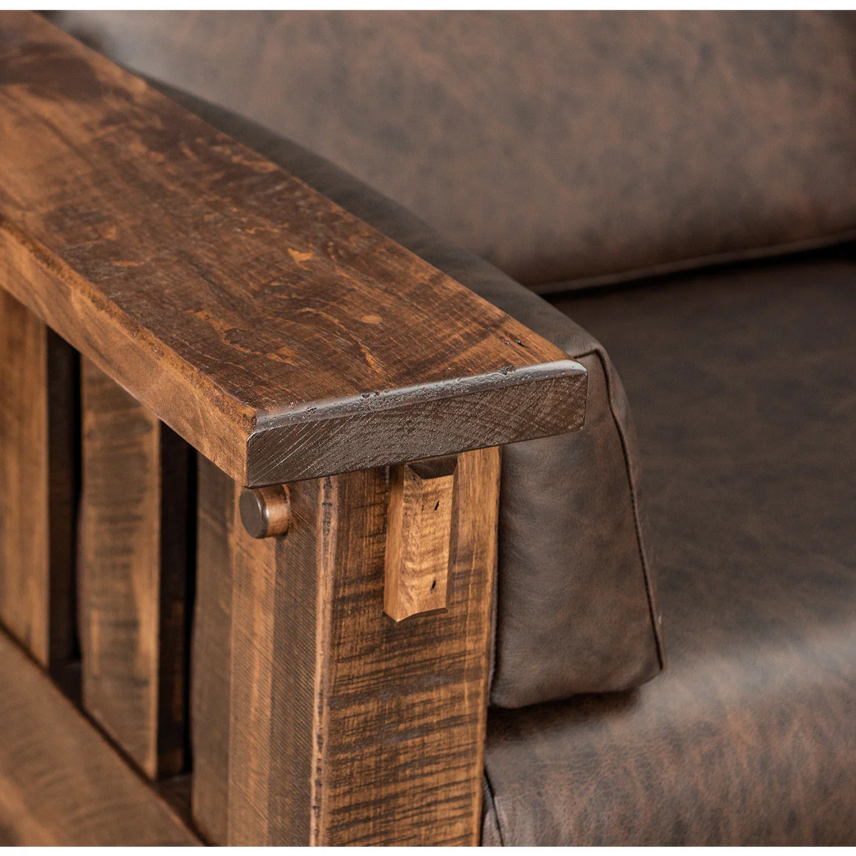 QW Amish Houston Reclining Sofa - Image 5