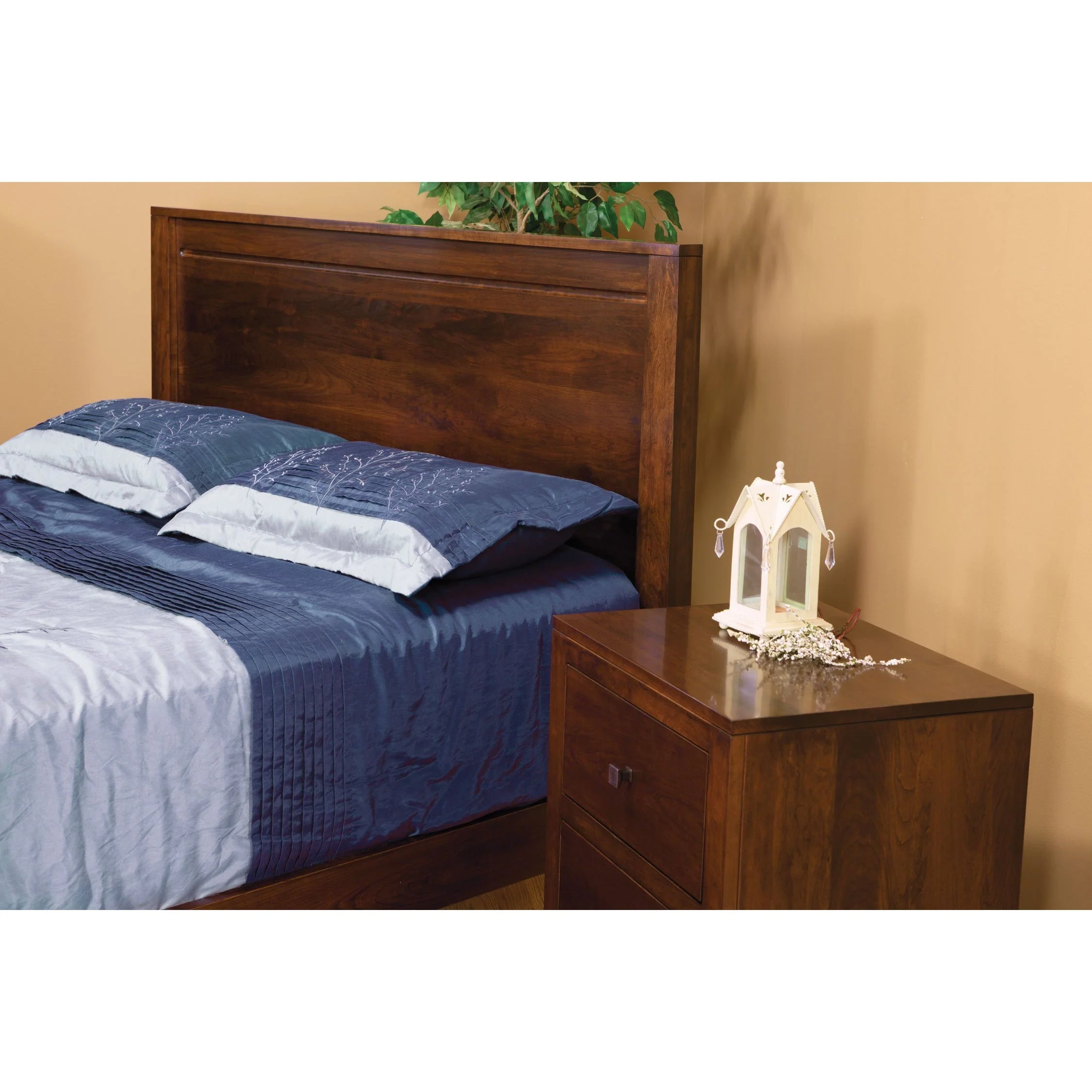 QW Amish Kira Nightstand - Image 2