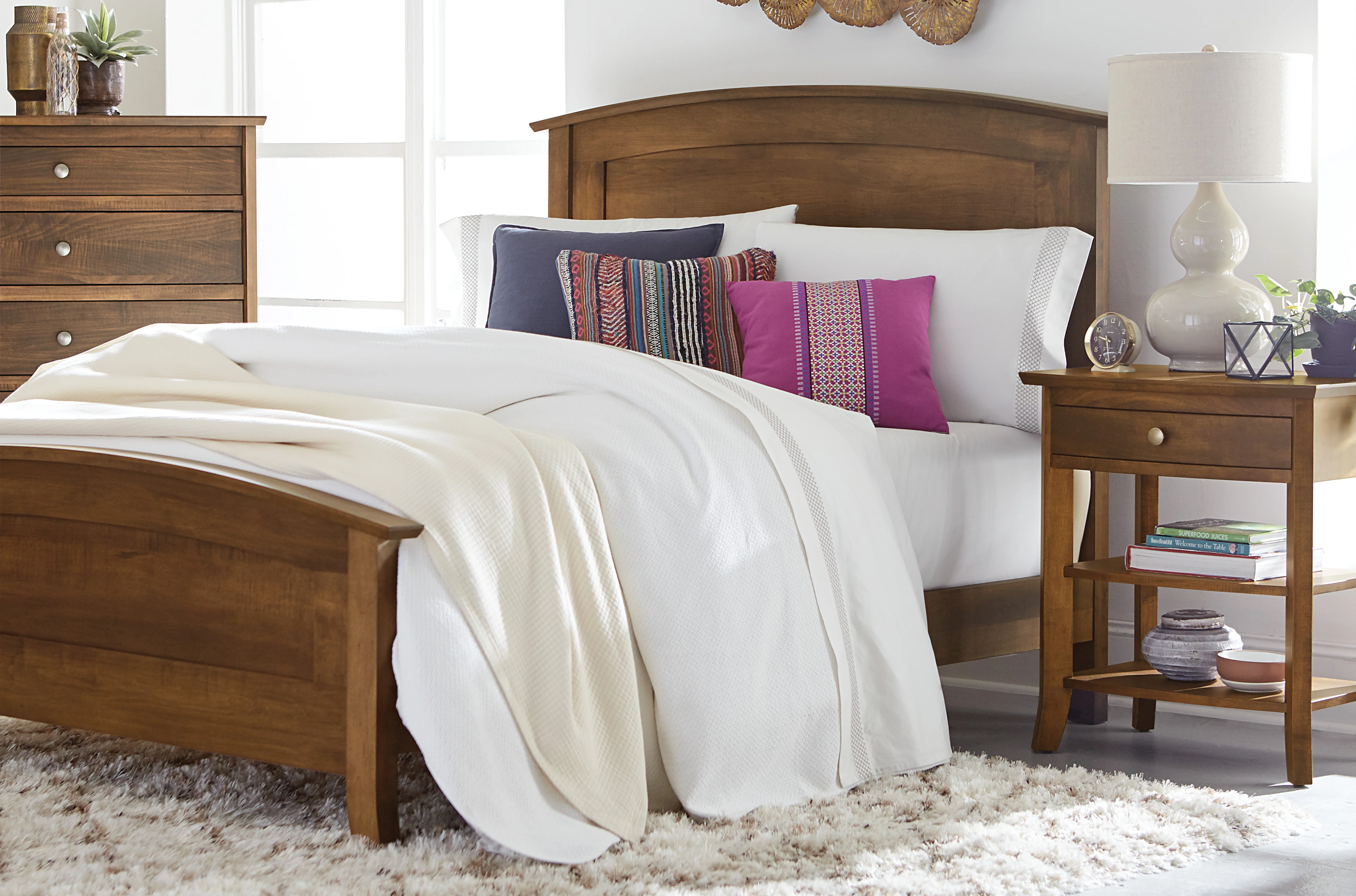 QW Amish Laurel Bed - Image 3