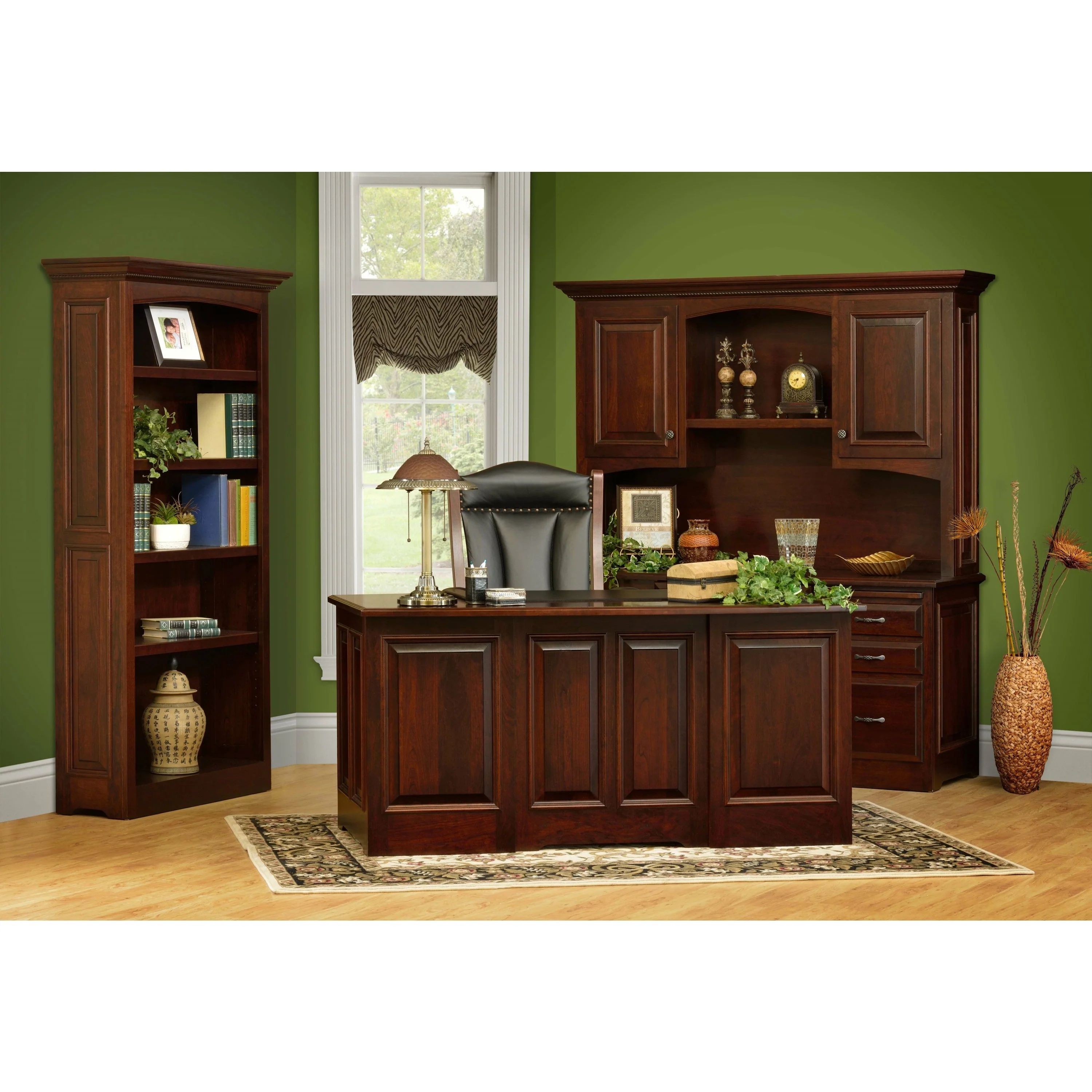 QW Amish Liberty Executive Desk - Image 3