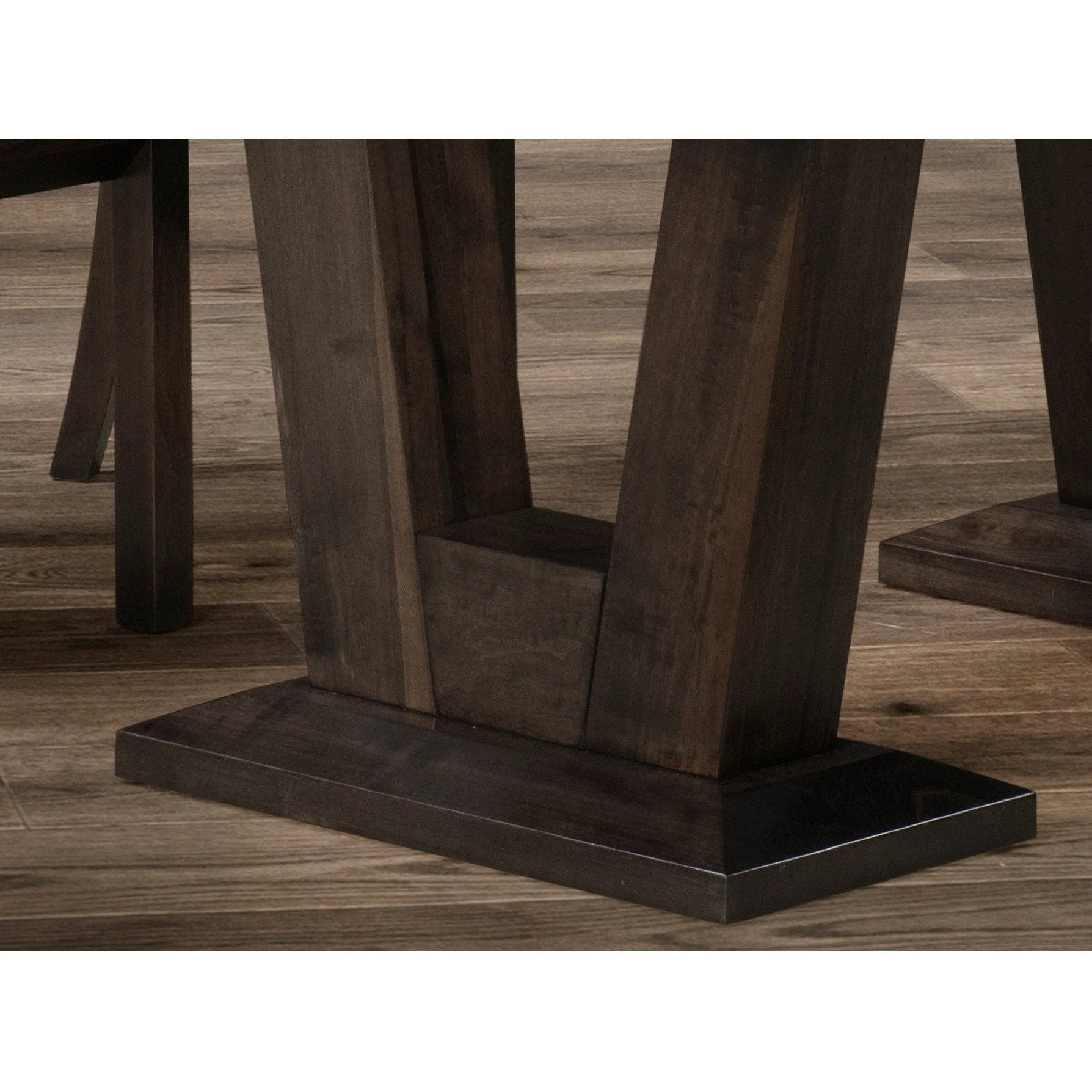 QW Amish McKay Table - Image 4