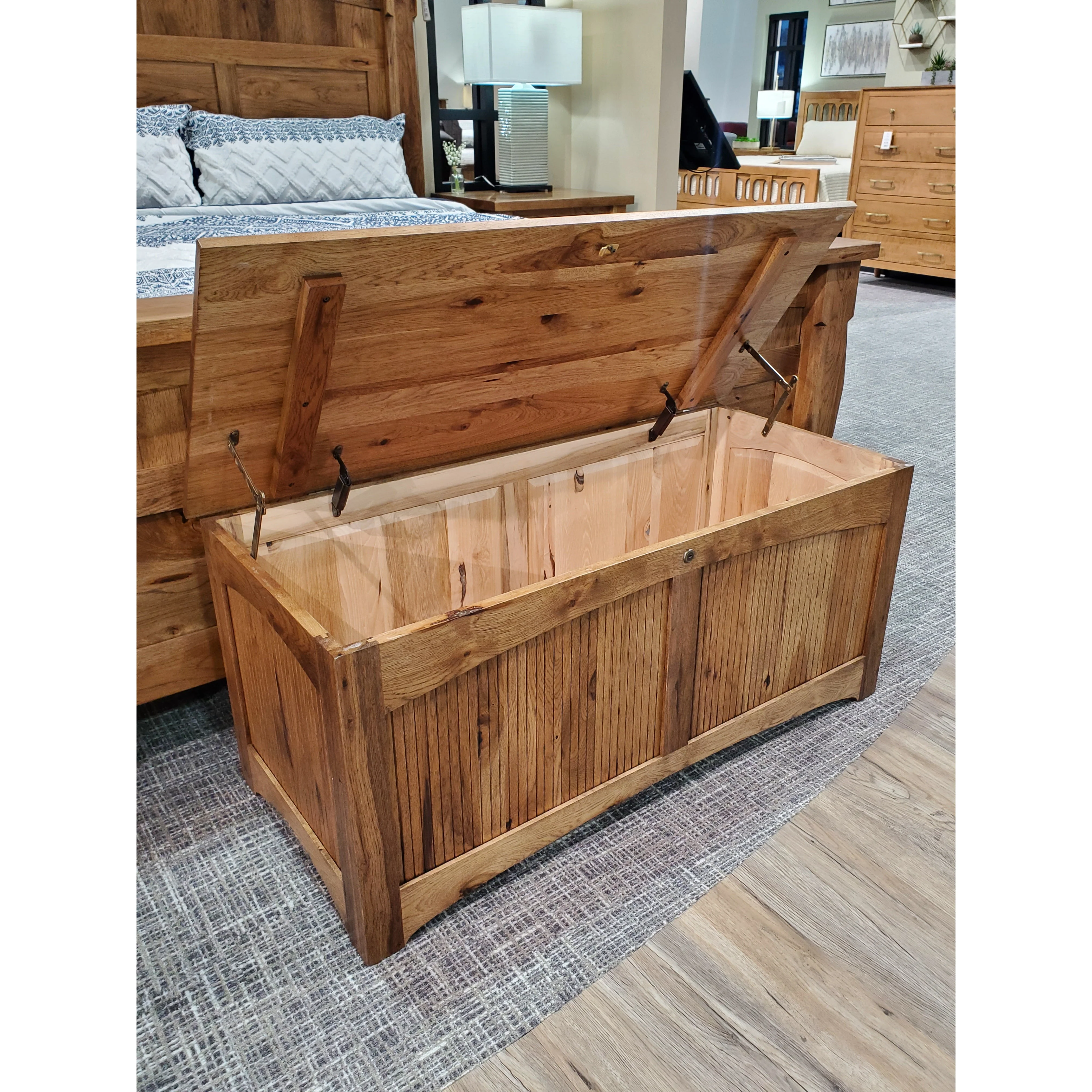 QW Amish Mission Fancy Cedar Chest (select your size) - Image 3
