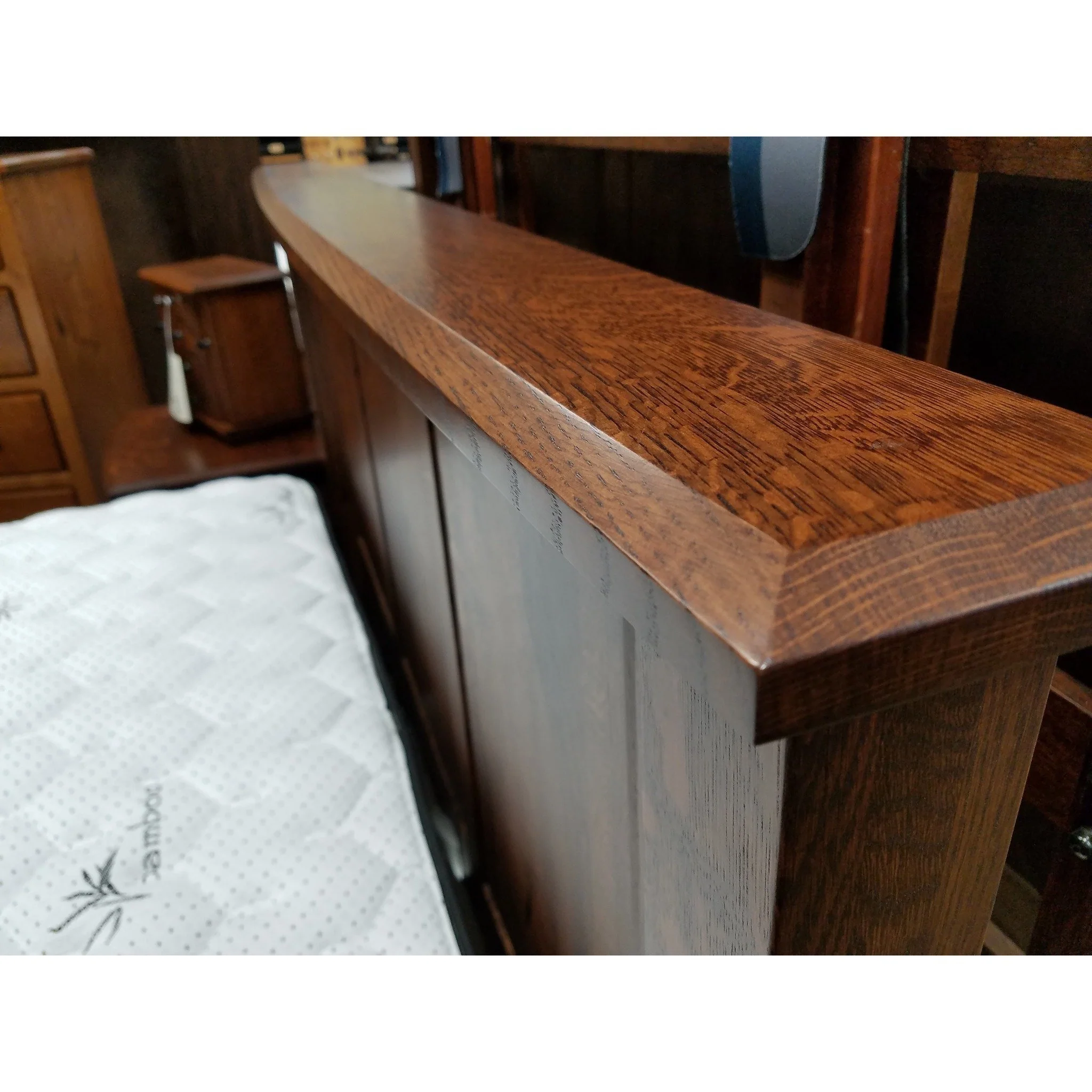 QW Amish Old World Mission Panel Bed - Image 3