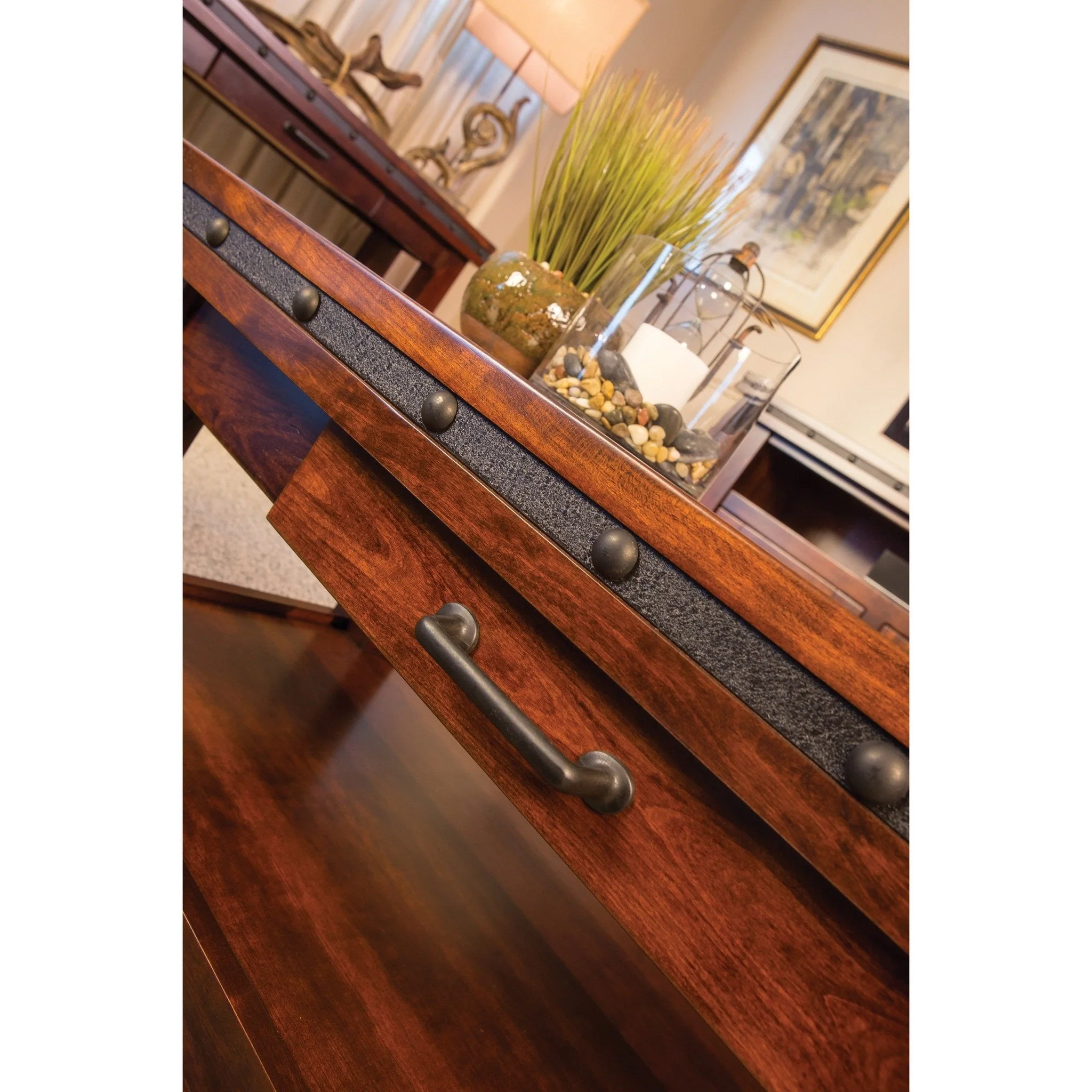 QW Amish Pasadena Sofa Table - Image 3