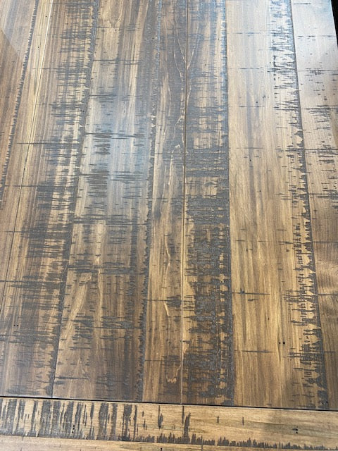 QW Amish 'Saw-Marked' Huron Table - Image 3