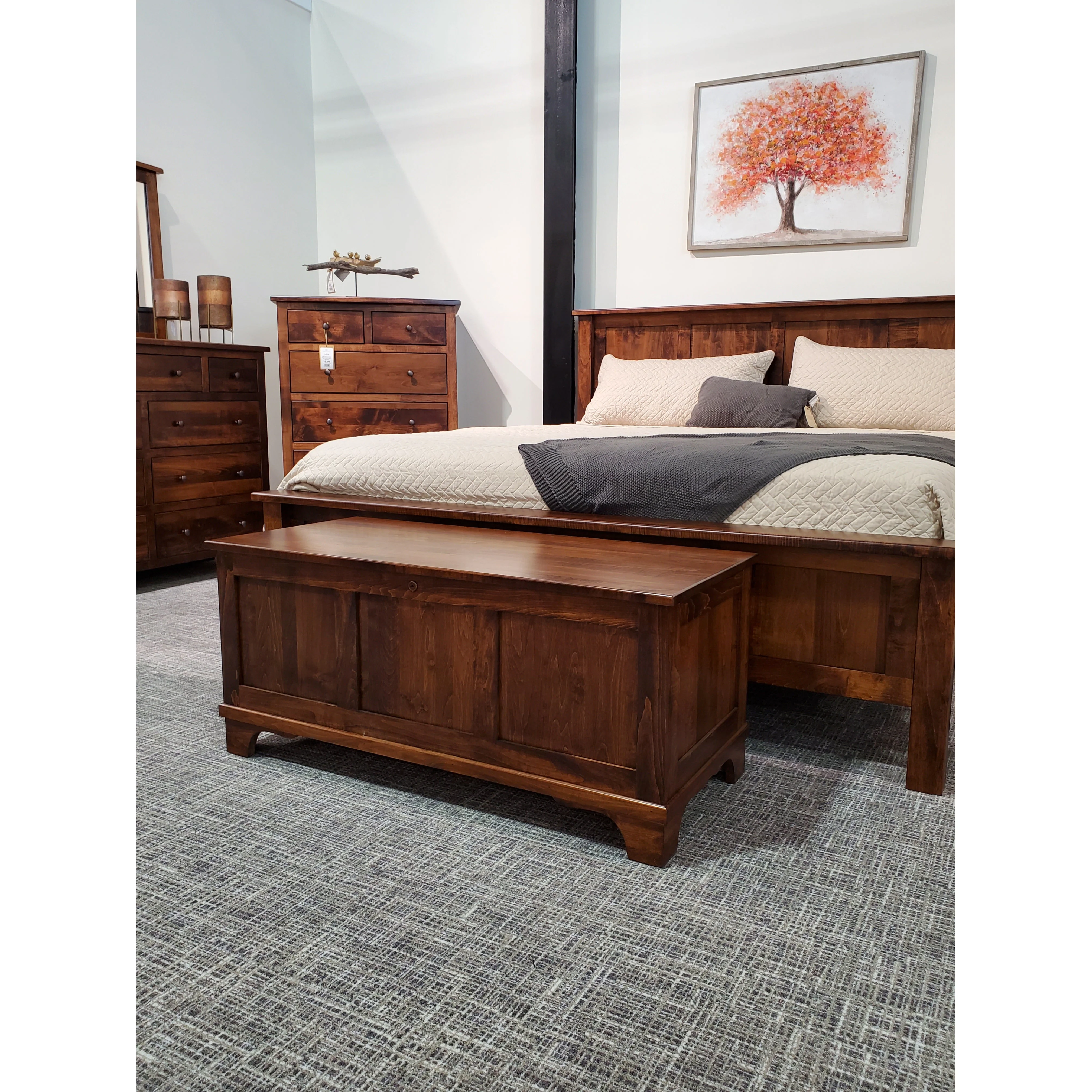 QW Amish 3 Panel Shaker Chest - Image 3