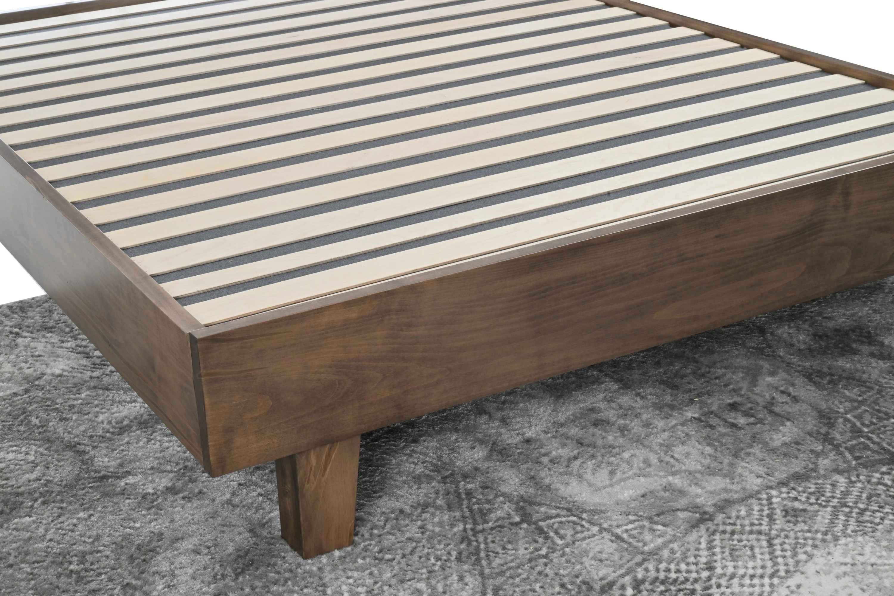 QW Amish Telluride Platform Bed - Image 4