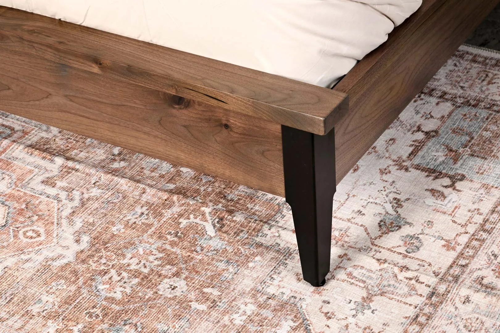 QW Amish Uptown Bed - Image 3